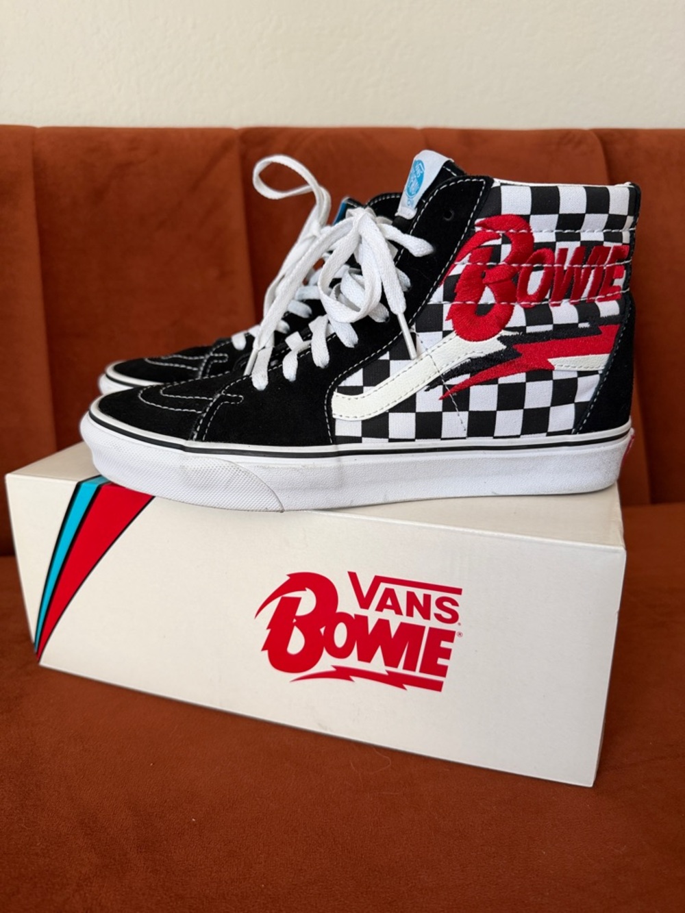 Vans Rare BOWIEHigh-Top Sneakers Black White Checkerboard with Red Bowie Graphic